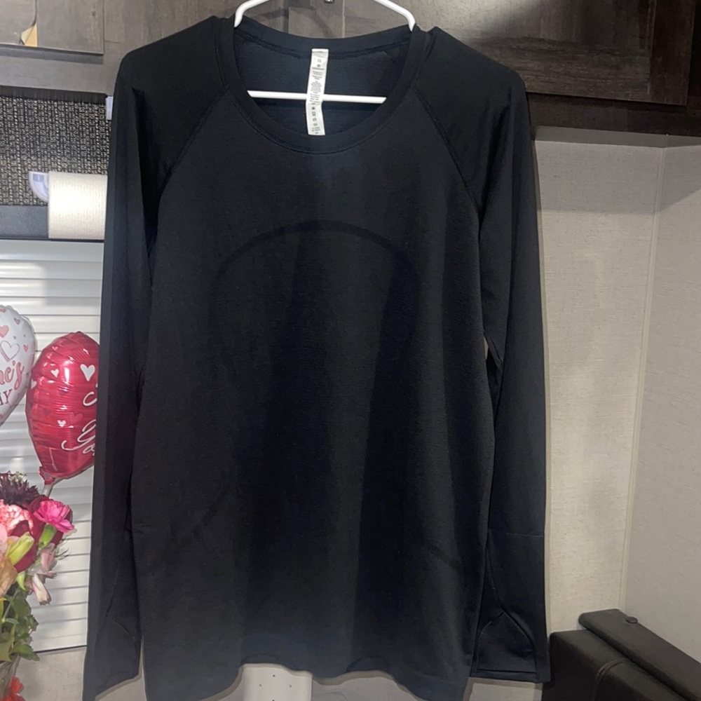 Lululemon swiftly tech long sleeve